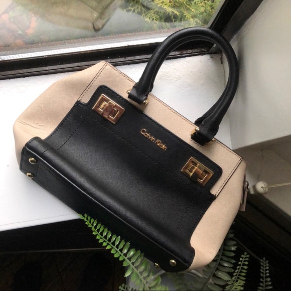 Calvin Klein Bag - Picture 15 of 15